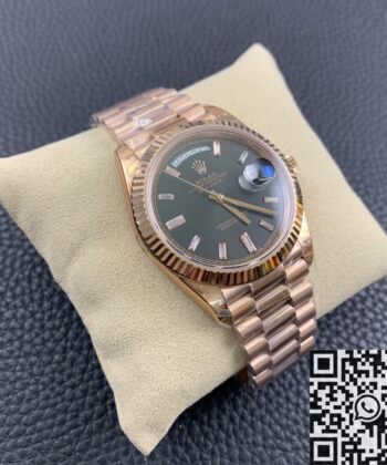 Rolex Day Date Wrist​ M228235 Black Dial Rose Gold Size 40mm