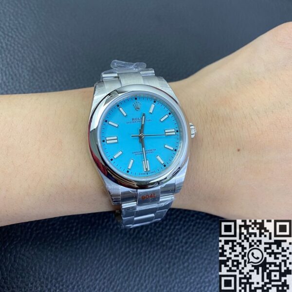 Rolex Oyster Perpetual Date Just​ M124300-0006 Tiffany Blue Dial