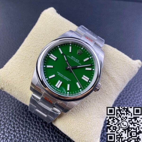 Oyster Perpetual Rolex Watches M124300-0005 Green Dial 41mm
