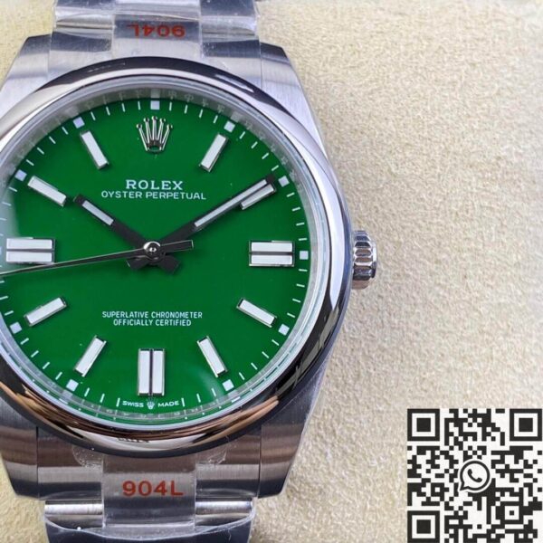 Oyster Perpetual Rolex Watches M124300-0005 Green Dial 41mm