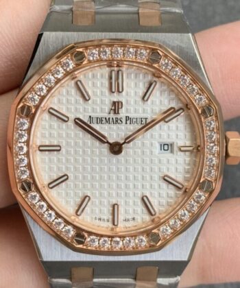Audemars Piguet Royal Oak For Sale 67651SR.ZZ.1261SR.01