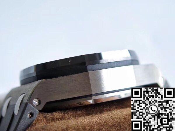 Audemars Piguet Royal Oak Offshore Movement​ 26400IO.OO.A00