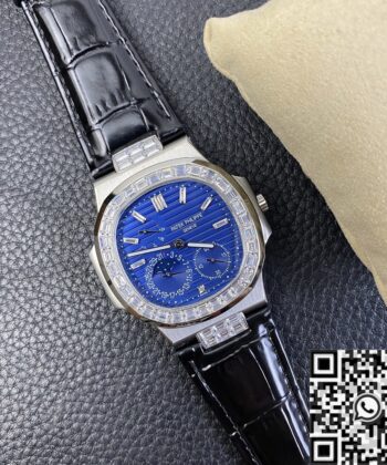 Patek Philippe Patek Philippe Nautilus 5724 Diamond Bezel Watch