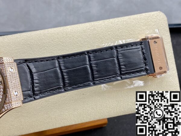 Hublot Fusion Classic​ 511.OX.1181.LR.1704 Rose Gold Diamond