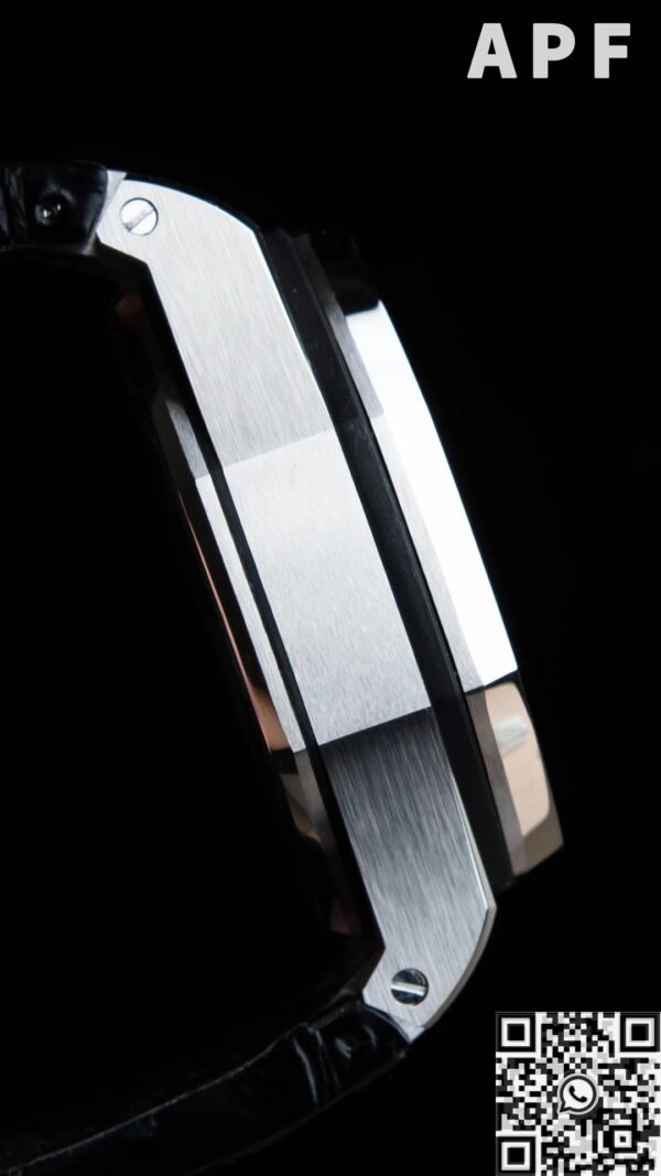 Audemars Piguet Fake Royal Oak Offshore Silver Panda Plate