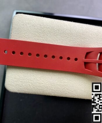 Richard Mille RM011-03 Carbon Fiber Case With Red Rubber Strap