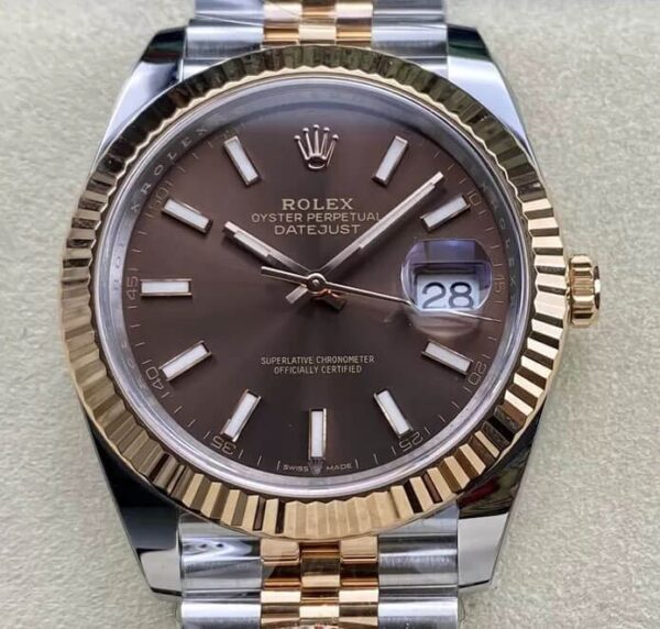 Rolex Rose Gold Datejust M126331-0002 Size 41mm Watch Clean