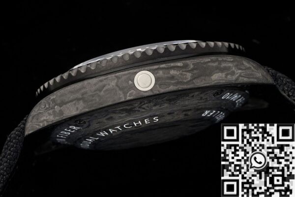 Custom Sea-Dweller DIW Rolex Carbon Fiber Case White Scale