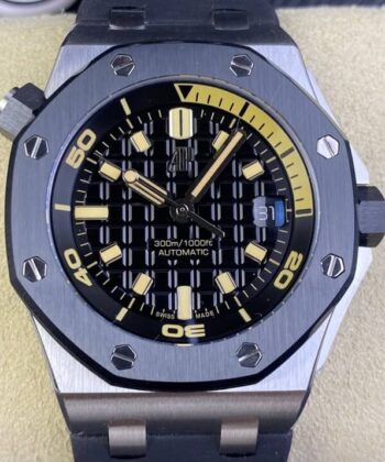 Audemars Piguet AP Royal Oak Offshore​ 15720CN.OO.A002CA.01