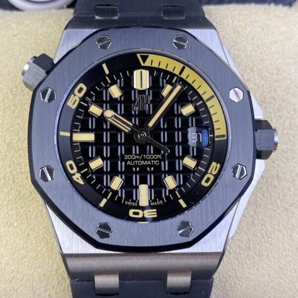 Audemars Piguet AP Royal Oak Offshore​ 15720CN.OO.A002CA.01