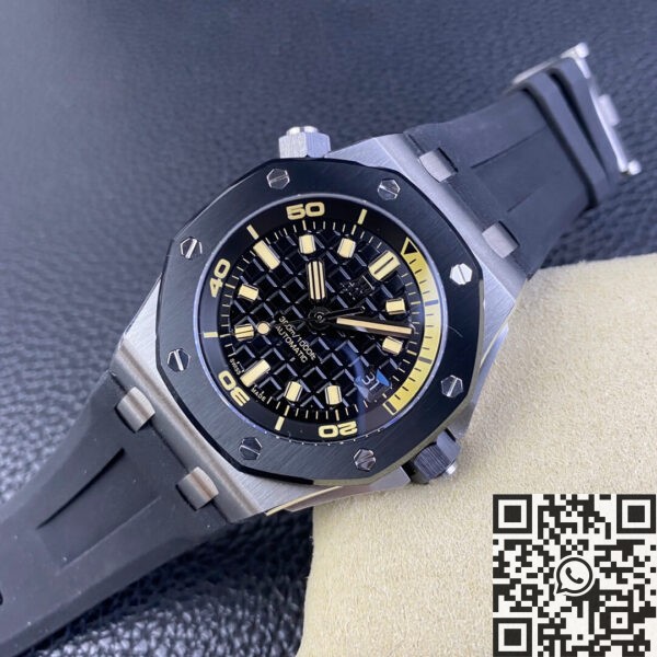 Audemars Piguet AP Royal Oak Offshore​ 15720CN.OO.A002CA.01
