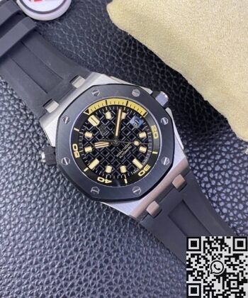 Audemars Piguet AP Royal Oak Offshore​ 15720CN.OO.A002CA.01