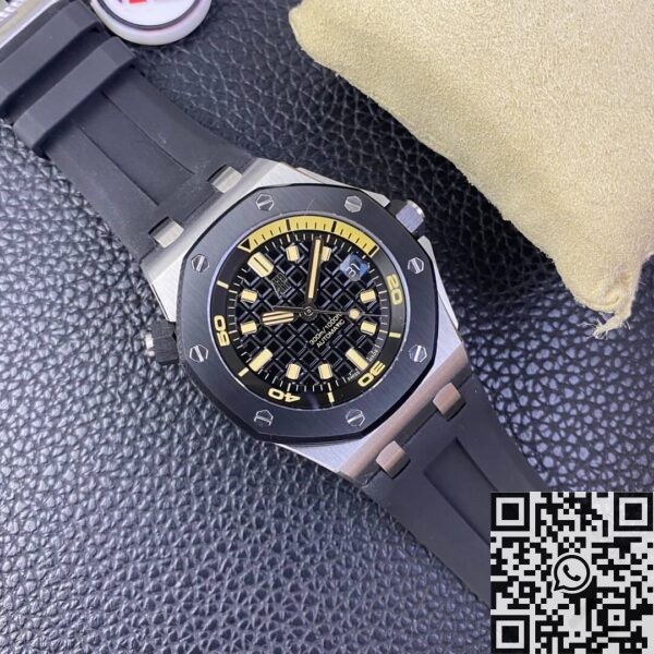 Audemars Piguet AP Royal Oak Offshore​ 15720CN.OO.A002CA.01