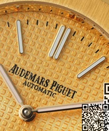 Royal Oak - Audemars Piguet 15202BA.OO.1240BA.02 Gold