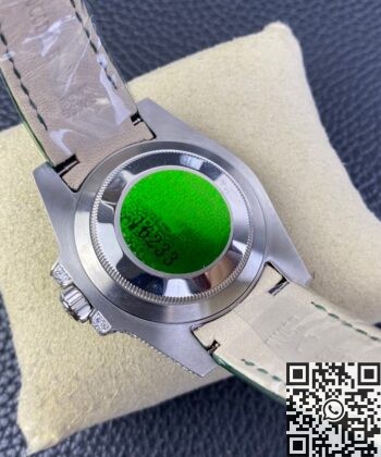 Custom Submariner IPK Rolex Rainbow Diamond Bezel Green 40