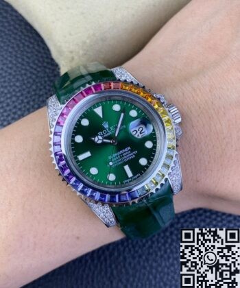 Custom Submariner IPK Rolex Rainbow Diamond Bezel Green 40