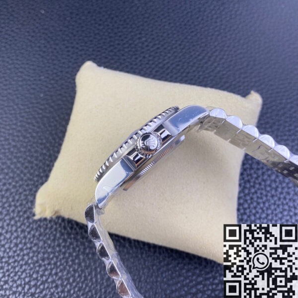 Rolex GMT Master II Bracelet M126710BLNR Blue Ceramic Bezel