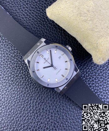 Hublot Classic Fusion Titanium 42MM 542.NX.2611.LR White Dial