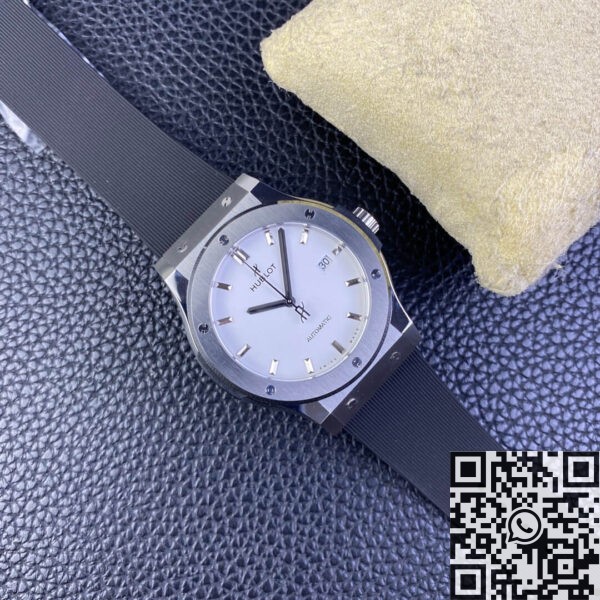 Hublot Classic Fusion Titanium 42MM 542.NX.2611.LR White Dial