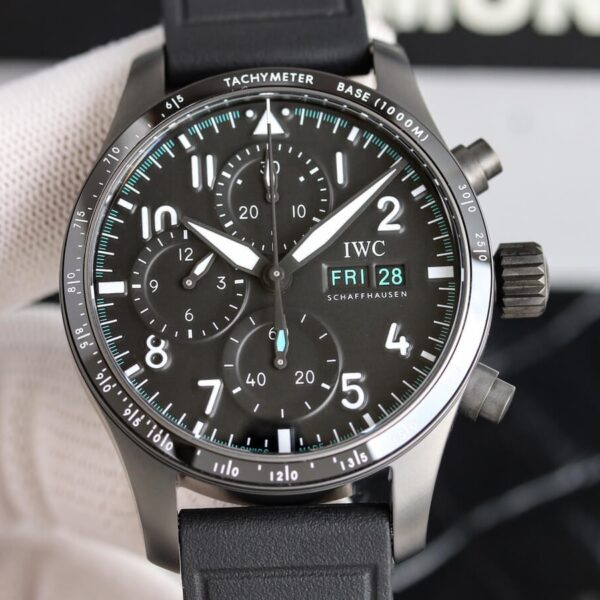 Pilot Watches IWC IW388306 Black Dial