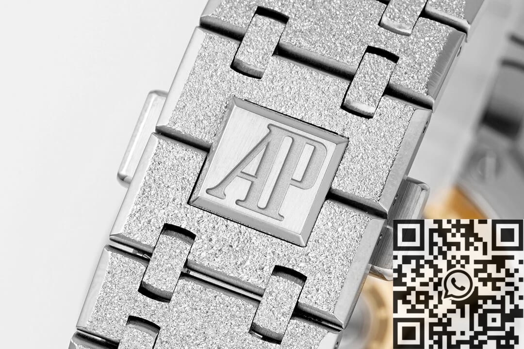 26240 AP Grey Dial FrostGold 41MM APS Factory