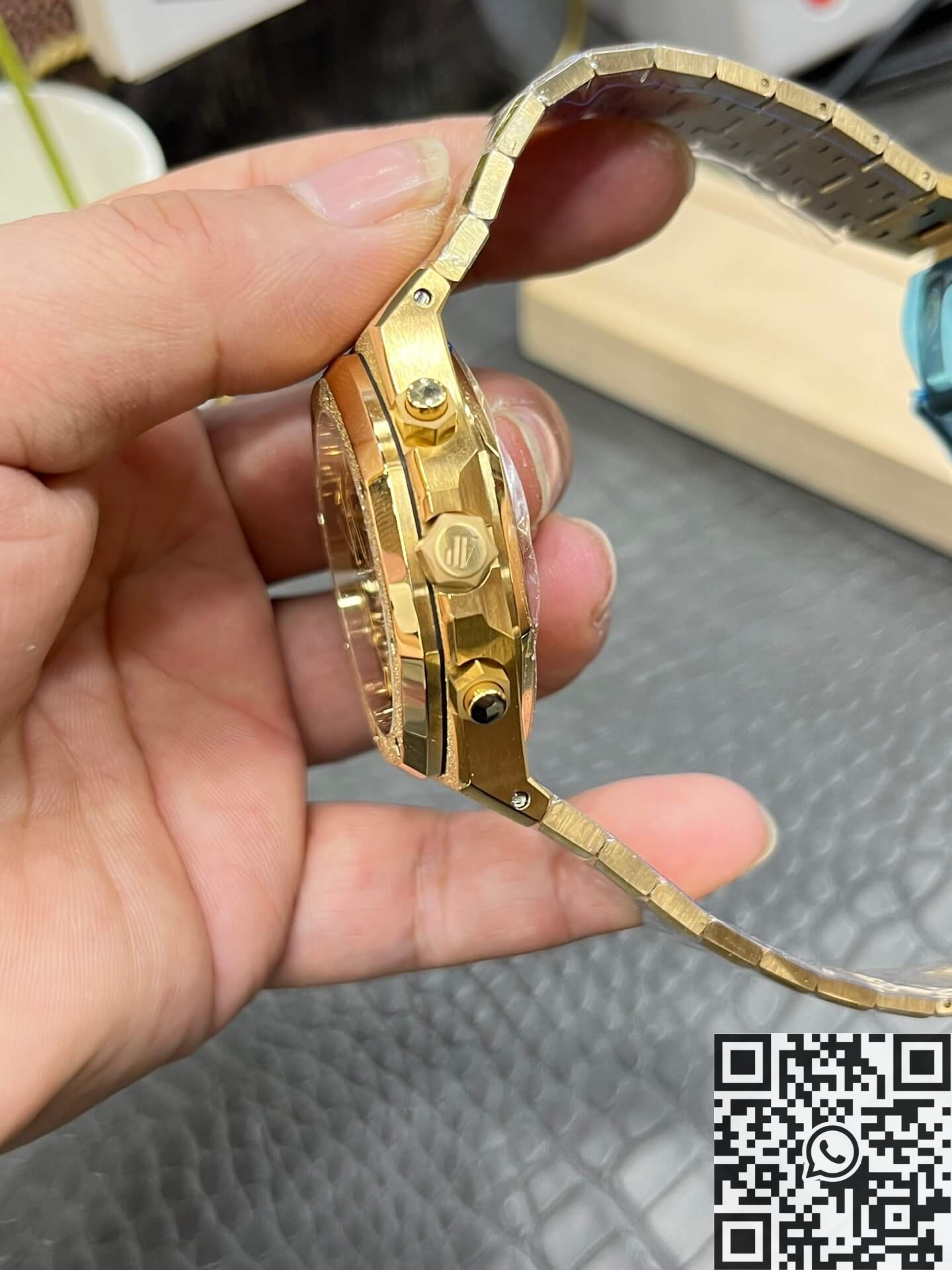 Audemars Piguet Frosted Golden 26240BA.GG.1324BA.01 Panda