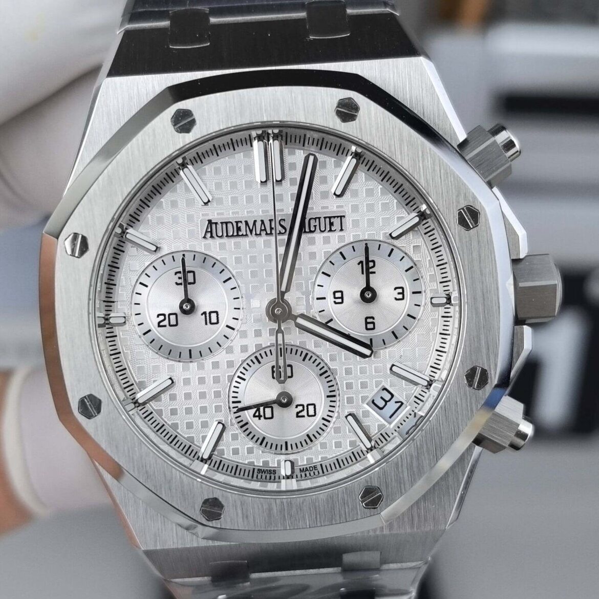 Replica Audemars Piguet 26240ST.OO.1320ST.07 White Dial APS